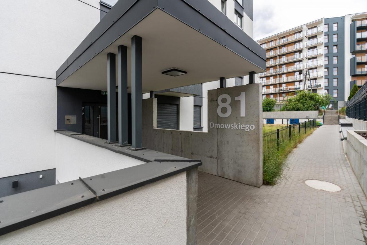 Apartments With Garden Dmowskiego 81 By Noclegi Renters Poznan Ngoại thất bức ảnh